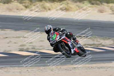 media/Nov-16-2025-Race Pace (Sun) [[8c5fa54630]]/Non Verified Riders (1st 20 Minutes)/2-Turn 10 (1010am)/